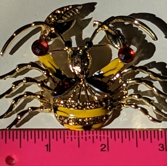 XL Crystal Encrusted Crab Estate Bling Brooch Pin - Picture 8 of 15
